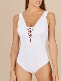 Badeanzug BONNIE 61 Von Pain De Sucre -MAISON LEJABY Verkaufsgeschäft badeanzug bonnie weiss pain de sucre 6