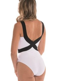 Träger Badeanzug MANOLO Von Nicole Olivier -MAISON LEJABY Verkaufsgeschäft badeanzug manolo weiss nicole olivier