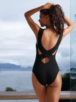 Badeanzug SOYA 61 Elegant Von Pain De Sucre -MAISON LEJABY Verkaufsgeschäft badeanzug schwarz soya pain de sucre 3 4 2