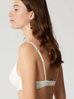 T-Shirt Schalen-BH NUAGE PUR Gemoldet Von Maison Lejaby -MAISON LEJABY Verkaufsgeschäft bh wei lilie 5535m nuage pur maison lejaby 1 1