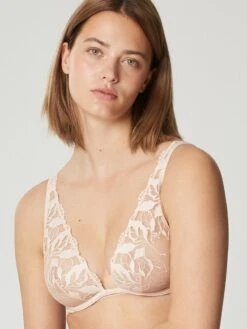 Spitze Triangel-BH SIN Von Maison Lejaby -MAISON LEJABY Verkaufsgeschäft buegel bh apricot 19134 sin maison lejaby 2