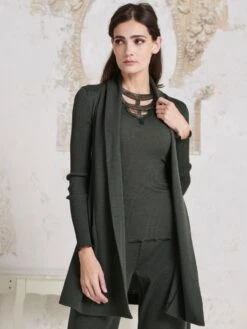 Merino Wolle-Seide CARDIGAN Strickjacke Von Oscalito 12 Merino Wolle-Seide CARDIGAN Strickjacke Von Oscalito -MAISON LEJABY Verkaufsgeschäft cardigan lang gruen 3463 oscalito 1 1