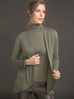 Merinowolle-Seide CARDIGAN Strickjacke Von Artimaglia -MAISON LEJABY Verkaufsgeschäft cardigan lungo wolle seide 28204 kaki artimaglia 1 1 1