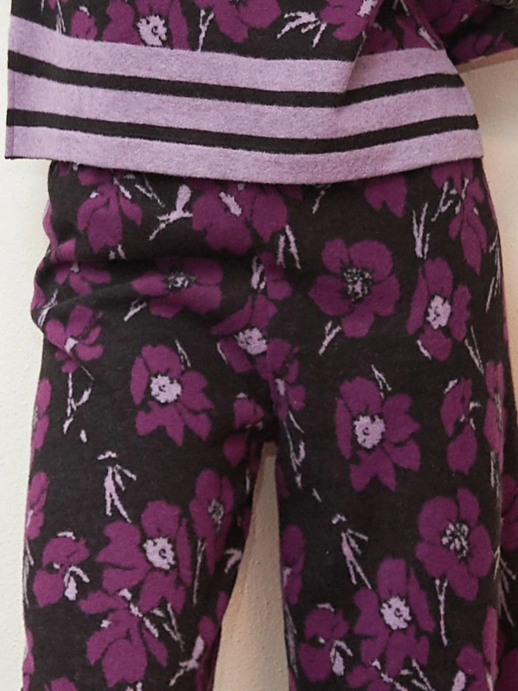 Freizeitanzug Kuschel Cotton LILA BLUMEN Zwei-teilig Von Fiori Di Chiara 5 Freizeitanzug Kuschel Cotton LILA BLUMEN Zwei-teilig Von Fiori Di Chiara – Bild 3