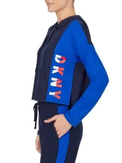Kurz-Hoodie THE WARM UP Von DKNY Sleepwear 11 Kurz-Hoodie THE WARM UP Von DKNY Sleepwear -MAISON LEJABY Verkaufsgeschäft jacke 05 yi2022401 400 ink 0074 dkny 1