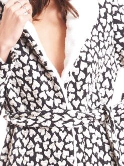 Jacke HEARTS Schwarz-weiß Von Fiori Di Chiara 10 Jacke HEARTS Schwarz-weiß Von Fiori Di Chiara -MAISON LEJABY Verkaufsgeschäft jacke creme schwarz fc9128 fiori di chiara