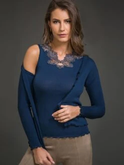 Merinowolle-Seide CARDIGAN Gerippt Von Artimaglia -MAISON LEJABY Verkaufsgeschäft merino wolle seide gerippt shirt 20505 43804 atlantico artimaglia 5 2 1 2