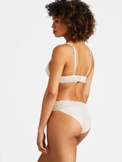 Triangel BH SWEETESSENCE IK Microfaser Mit Spitze Von Aubade 25 Triangel BH SWEETESSENCE IK Microfaser Mit Spitze Von Aubade -MAISON LEJABY Verkaufsgeschäft microfaser dessous ikc10 skin 4 sweetessence aubade 4