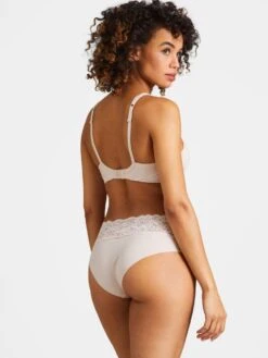 Bügel BH SWEETESSENCE IK Microfaser Mit Spitze Von Aubade 17 Bügel BH SWEETESSENCE IK Microfaser Mit Spitze Von Aubade -MAISON LEJABY Verkaufsgeschäft microfaser dessous ikc13 skin 4 sweetessence aubade 1 1