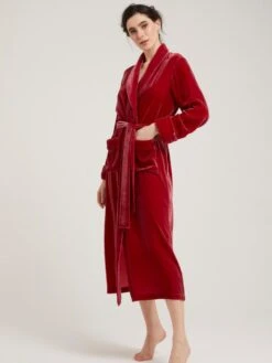 Seide-Viscose Samt Morgenmantel Lang DANIELA Uni Von Vivis -MAISON LEJABY Verkaufsgeschäft morgenmantel seidensamt daniela v00039 berry vivs 2 6