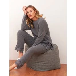 Freizeitanzug KUSCHEL COTTON Zwei-teilig Von Chiara Fiorini 3 Freizeitanzug KUSCHEL COTTON Zwei-teilig Von Chiara Fiorini