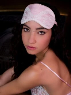 100% Seide Schlafmaske MARJOLIE No. 7 Marjolaine -MAISON LEJABY Verkaufsgeschäft schlafbrille seide rosenquarz marjolie 3mar0701 marjolaine 2 1 1