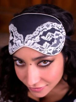 100% Seide Schlafmaske MARJOLIE No. 7 Von Marjolaine -MAISON LEJABY Verkaufsgeschäft schlafbrille seide schwarz marjolie 3mar0701 marjolaine 2 1