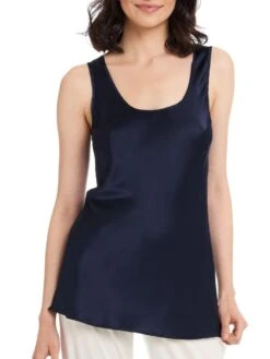 Seide Camisole Top SEDUZIONE DI SETA Einfarbig Gattina 33 Seide Camisole Top SEDUZIONE DI SETA Einfarbig Gattina -MAISON LEJABY Verkaufsgeschäft seide camisole top 381486 navy dunkelblau seduzione di seta gattina 2 1 1 1