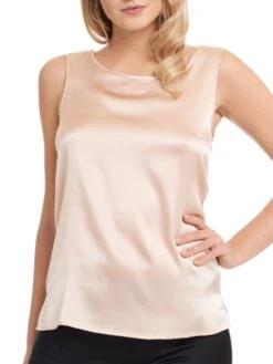 Seide Camisole Top SEDUZIONE DI SETA Einfarbig Gattina 32 Seide Camisole Top SEDUZIONE DI SETA Einfarbig Gattina -MAISON LEJABY Verkaufsgeschäft seide camisole top 381486 pearly pink seduzione di seta gattina 1 1 1