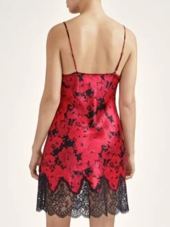 100% Seide Negligé TOI MON AMOUR Von Aubade 25 100% Seide Negligé TOI MON AMOUR Von Aubade -MAISON LEJABY Verkaufsgeschäft seide neglige qs40 1 opera rot schwarz 3 toi moi amour aubade 1 2