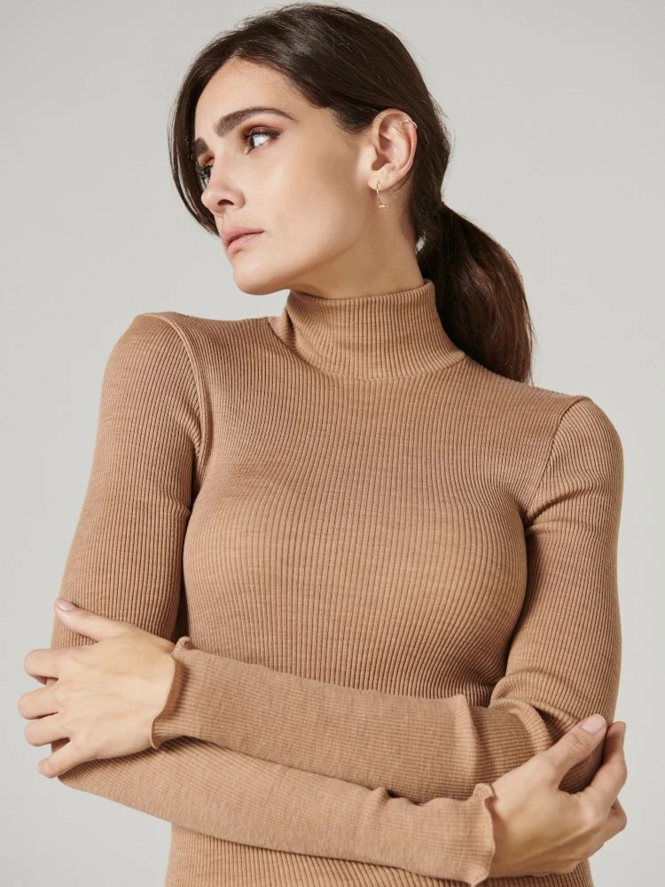 Merinowolle-Seide Mockneck Shirt Gerippt Basic Von Oscalito 7 Merinowolle-Seide Mockneck Shirt Gerippt Basic Von Oscalito – Bild 5