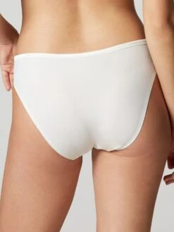 MAISON LEJABY Slip NUAGE PUR Extra Flach Von Maisonlejaby 17 MAISON LEJABY Slip NUAGE PUR Extra Flach Von Maisonlejaby -MAISON LEJABY Verkaufsgeschäft slip wei lilie 5563 nuage pur maison lejaby 2 1