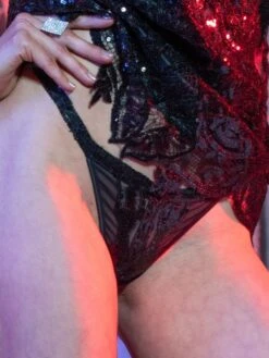 Pailletten String ETIENNE Von RCrescentini Notre Dame -MAISON LEJABY Verkaufsgeschäft string etienne pailletten schwarz notredame rcrescentini 3