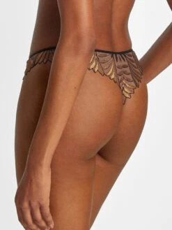 String SENSORY ILLUSION Von Aubade X Iris Van Herpen -MAISON LEJABY Verkaufsgeschäft string gold schwarz rc26 sensory illusion aubade 8 2