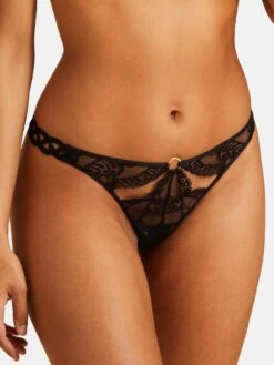 String PRECIOUS TALE Mit Leavers Spitze Von Aubade 10 String PRECIOUS TALE Mit Leavers Spitze Von Aubade -MAISON LEJABY Verkaufsgeschäft string spitze re26 schwarz precious tale aubade 2 1